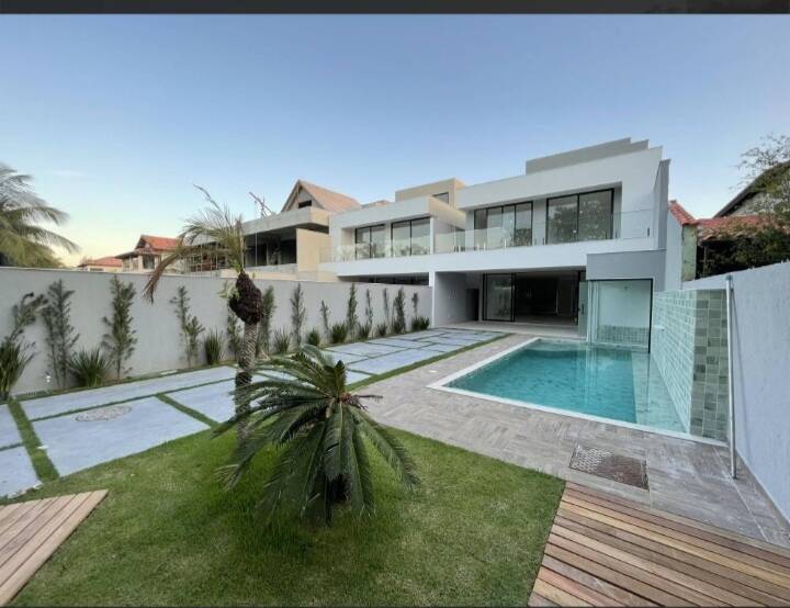 Casa, 5 quartos, 340 m² - Foto 1