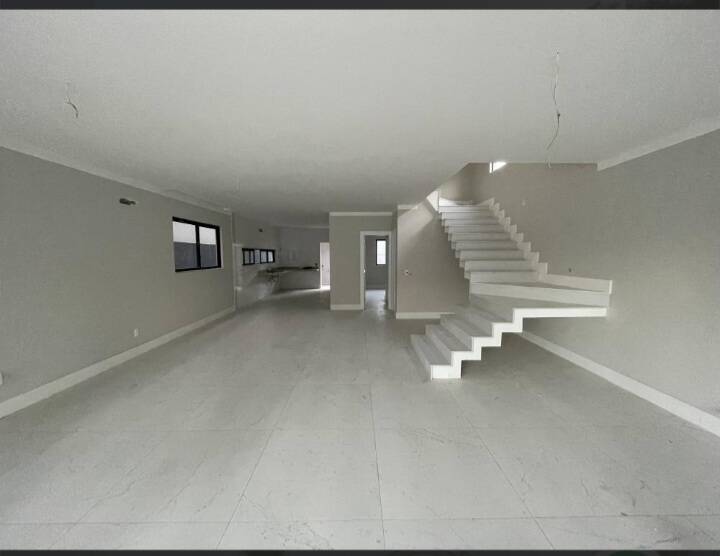 Casa, 5 quartos, 340 m² - Foto 4