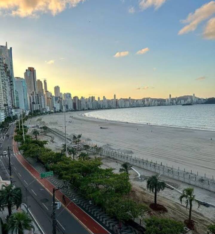 Apartamento, 3 quartos, 230 m² - Foto 2