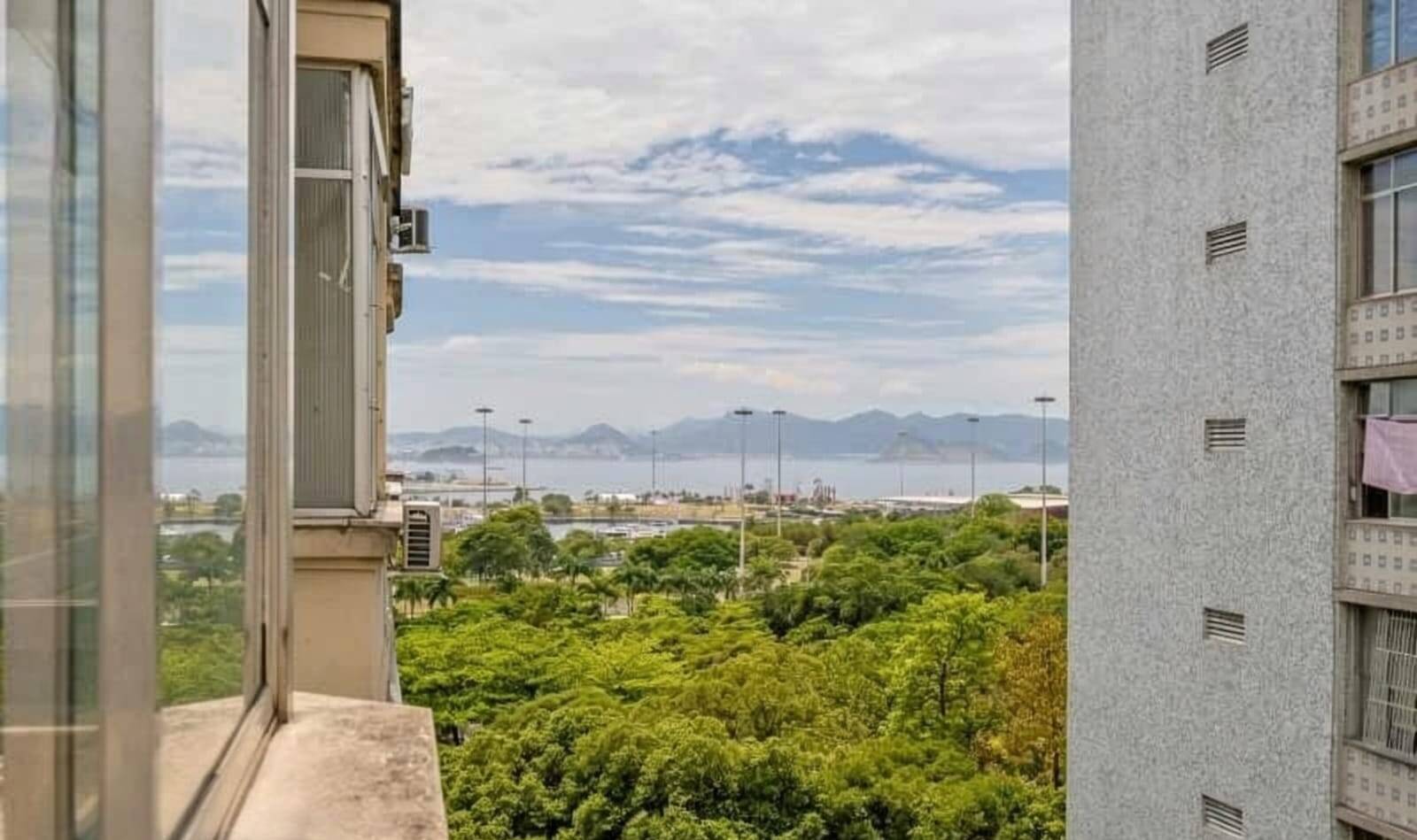Vendo apartamento  Cândido Mendes  lateral vista Mar aceita financiamento