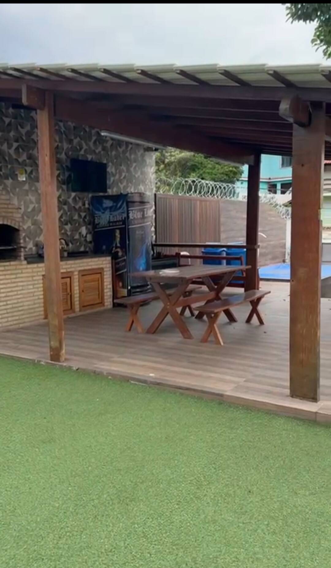 Vendo casa dúplex  perfeita para eventos  ou moradia  com piscina e jardim