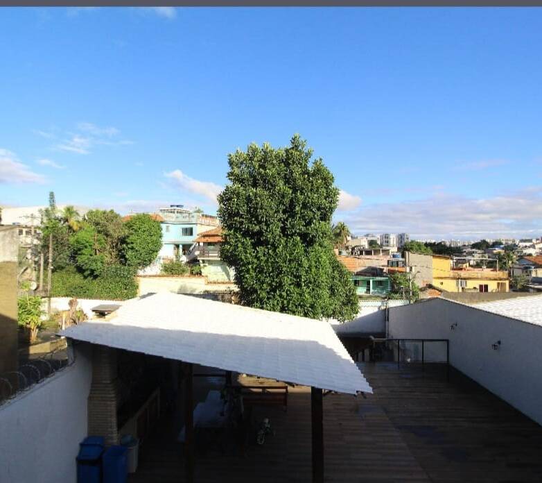 Vendo casa dúplex  perfeita para eventos  ou moradia  com piscina e jardim