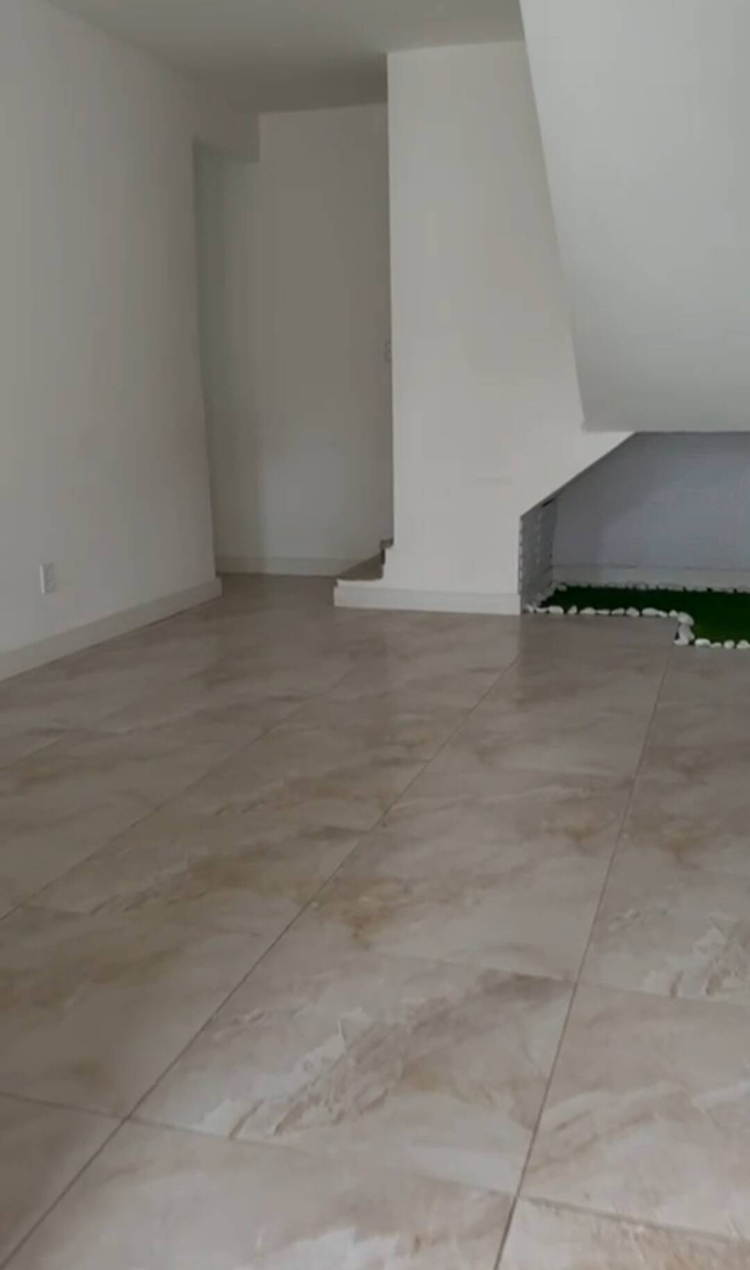 Vendo casa dúplex  perfeita para eventos  ou moradia  com piscina e jardim
