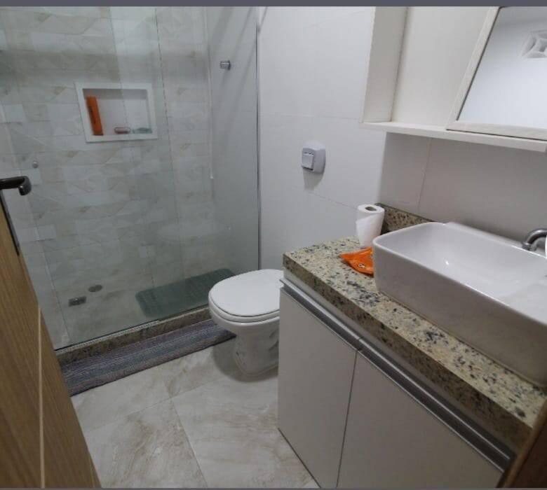 Vendo casa dúplex  perfeita para eventos  ou moradia  com piscina e jardim