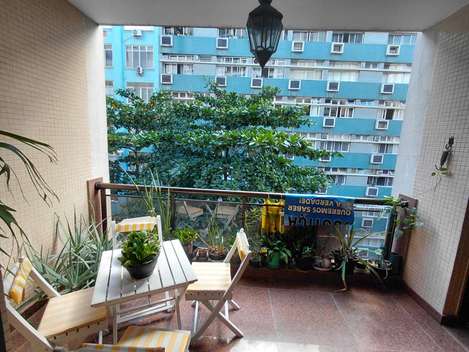 Vendo lindo apartamento  domingos Ferreira  com varanda e vaga na escritura