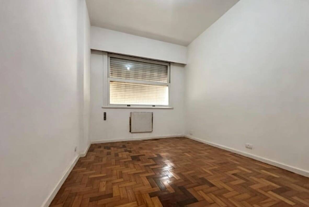 Vendo constante Ramos  3 quartos 111m2 vaga sol manhã, financiamento