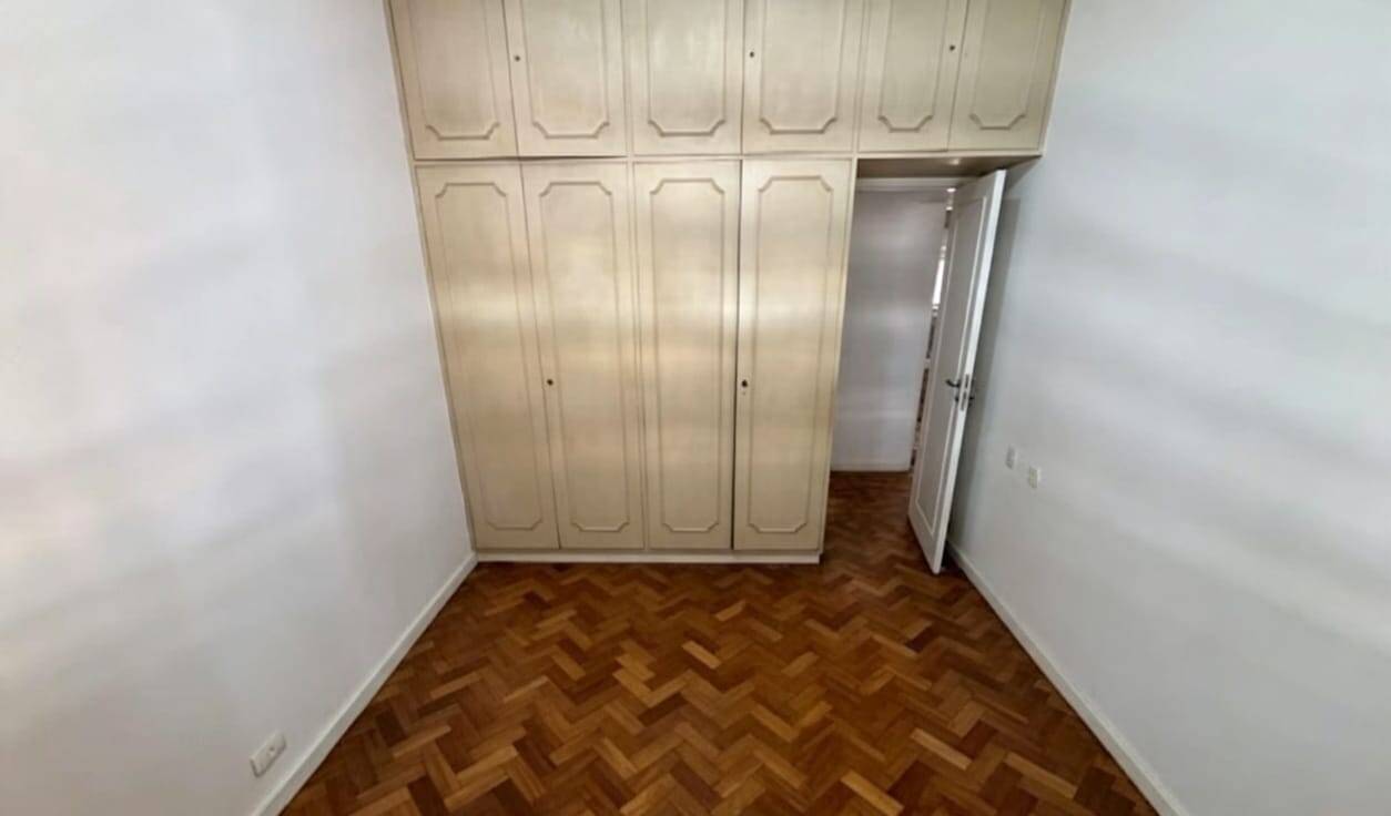 Vendo constante Ramos  3 quartos 111m2 vaga sol manhã, financiamento