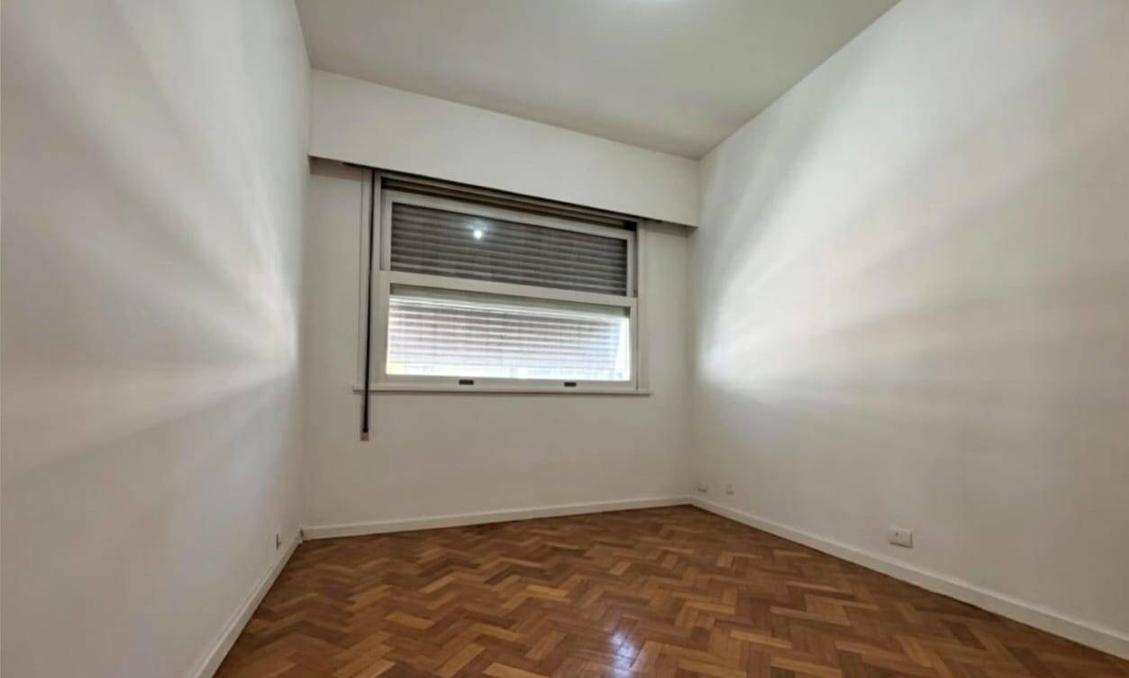 Vendo constante Ramos  3 quartos 111m2 vaga sol manhã, financiamento
