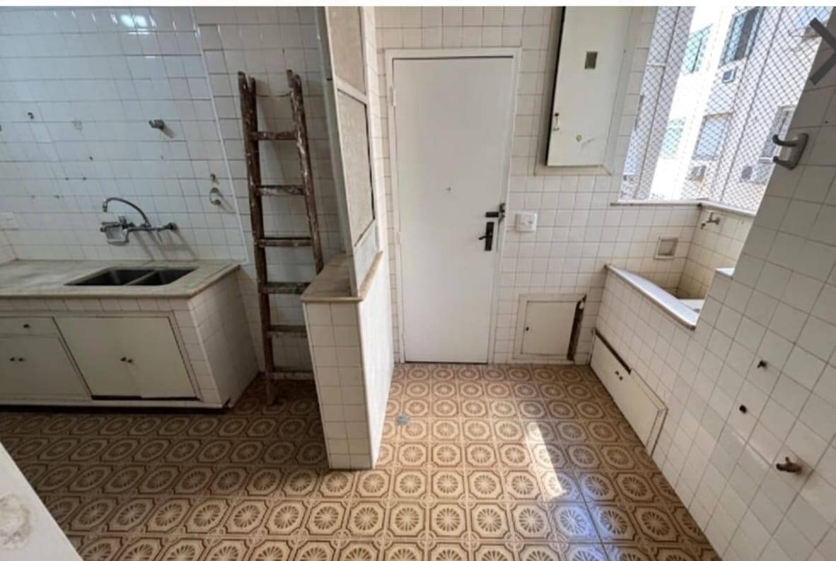 Vendo constante Ramos  3 quartos 111m2 vaga sol manhã, financiamento