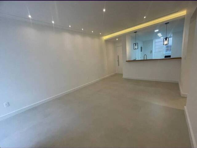 Apartamento para Venda em Rio de Janeiro - 2